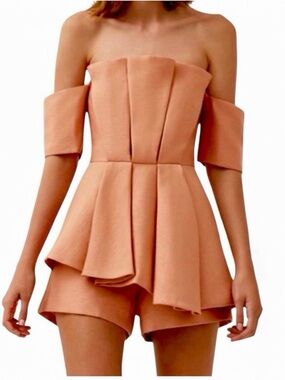 C/MEO Collective Need Nobody Off the Shoulder Short Sleeve Romper Shorts Small